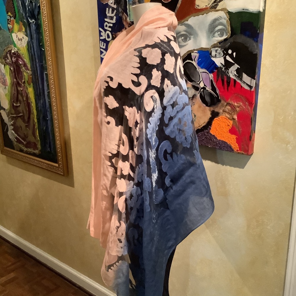 Scarves - Picture 4 of 4